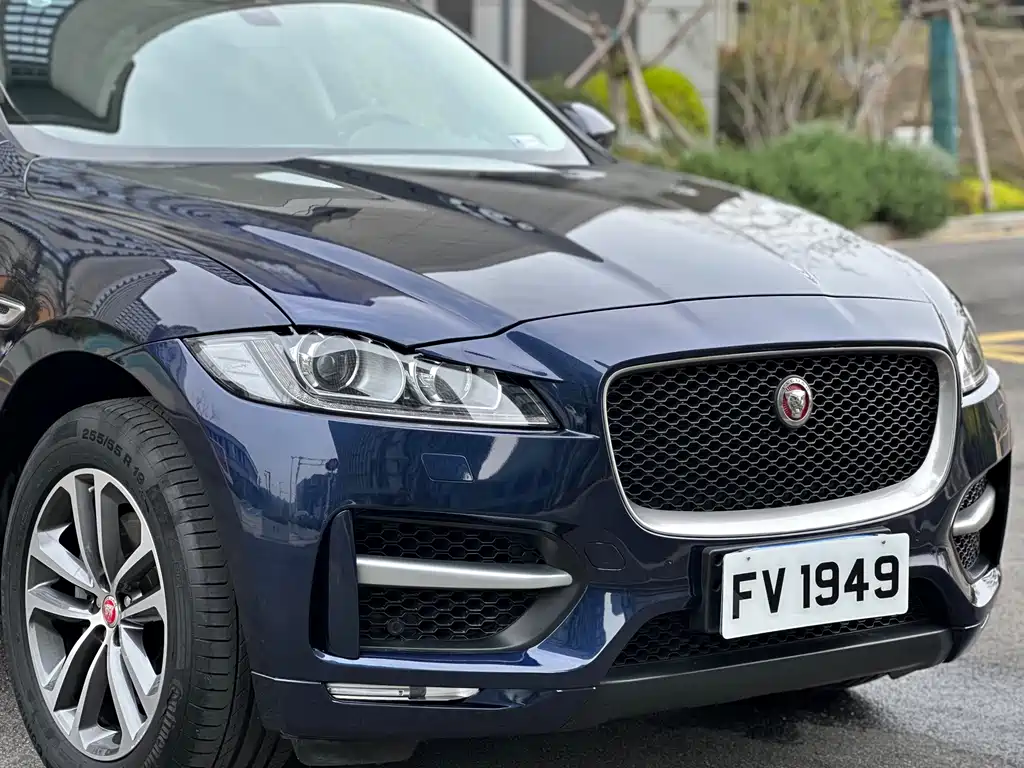 Jaguar F-PACE — миниатюра 6