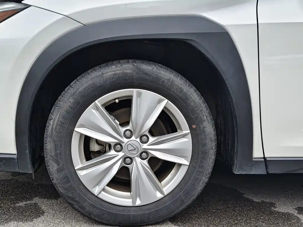 Lexus UX — миниатюра 16