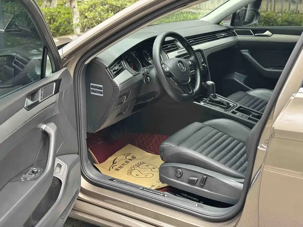 Volkswagen Magotan 2017 330TSI DSG Lead