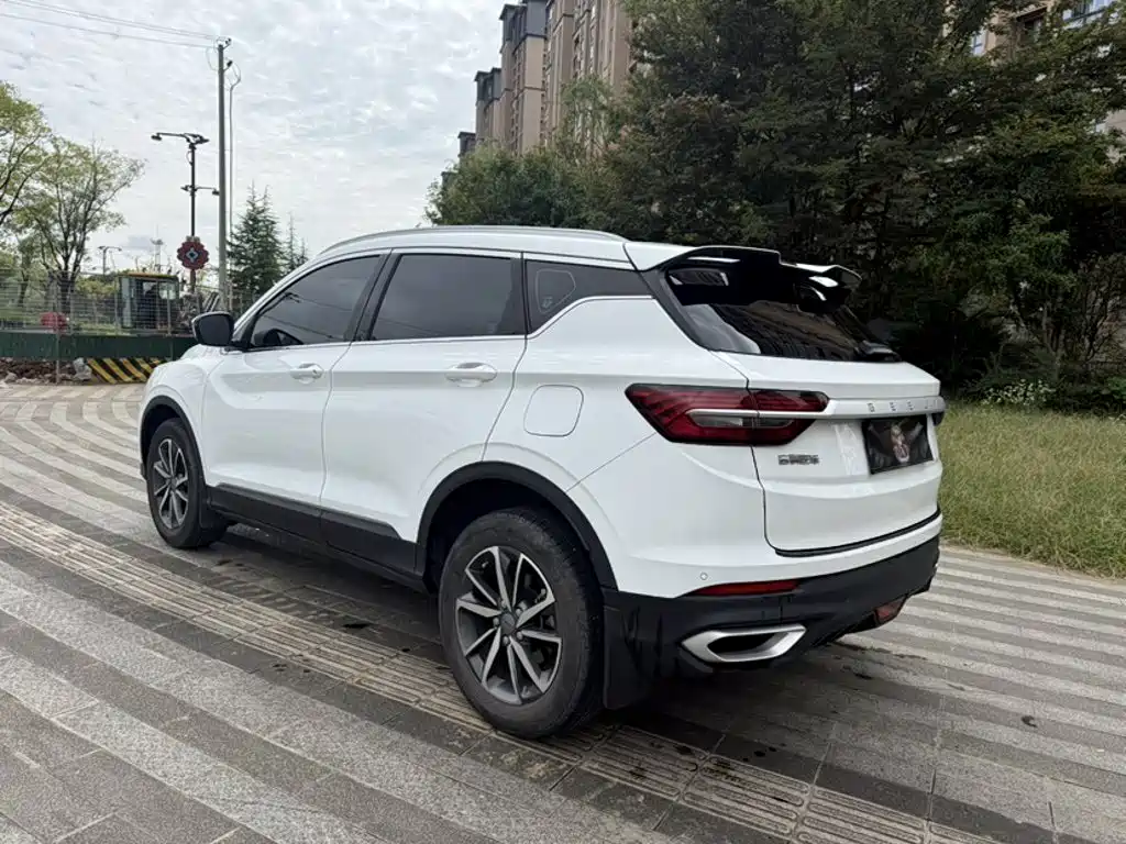 Geely Binyue — миниатюра 25
