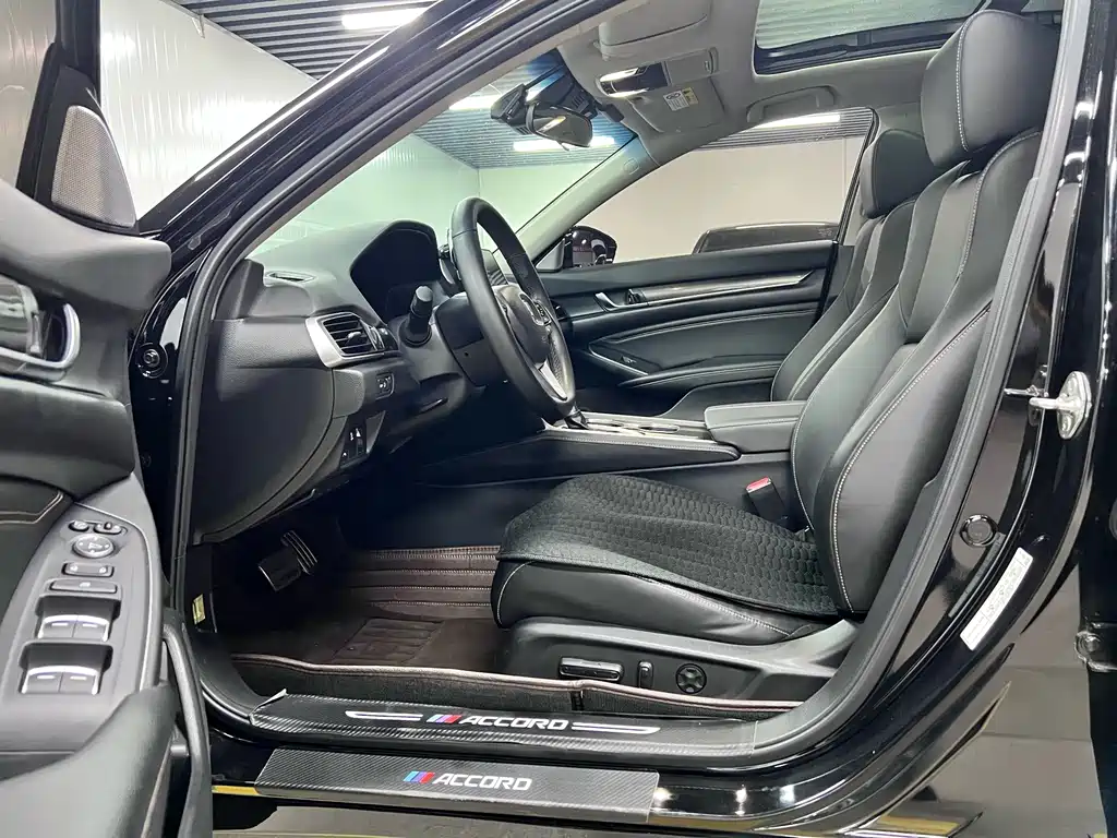 Honda Accord — миниатюра 6
