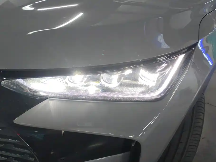 BYD Tang New Energy — миниатюра 5