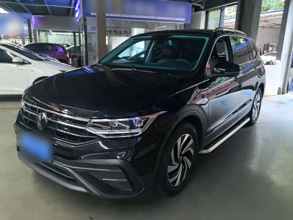 Volkswagen Tiguan L