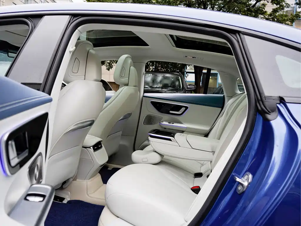 Mercedes-Benz EQE — миниатюра 12