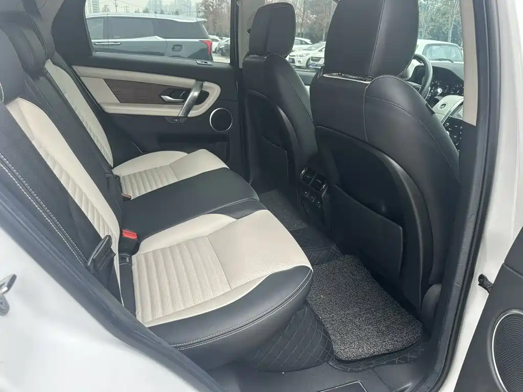 Land Rover Discovery Sport Hybrid — миниатюра 9