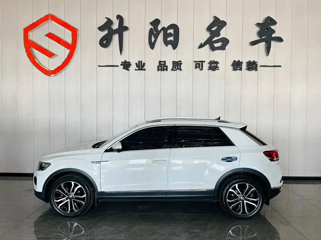 VOLKSWAGEN T ROC EXPLORING SONGS