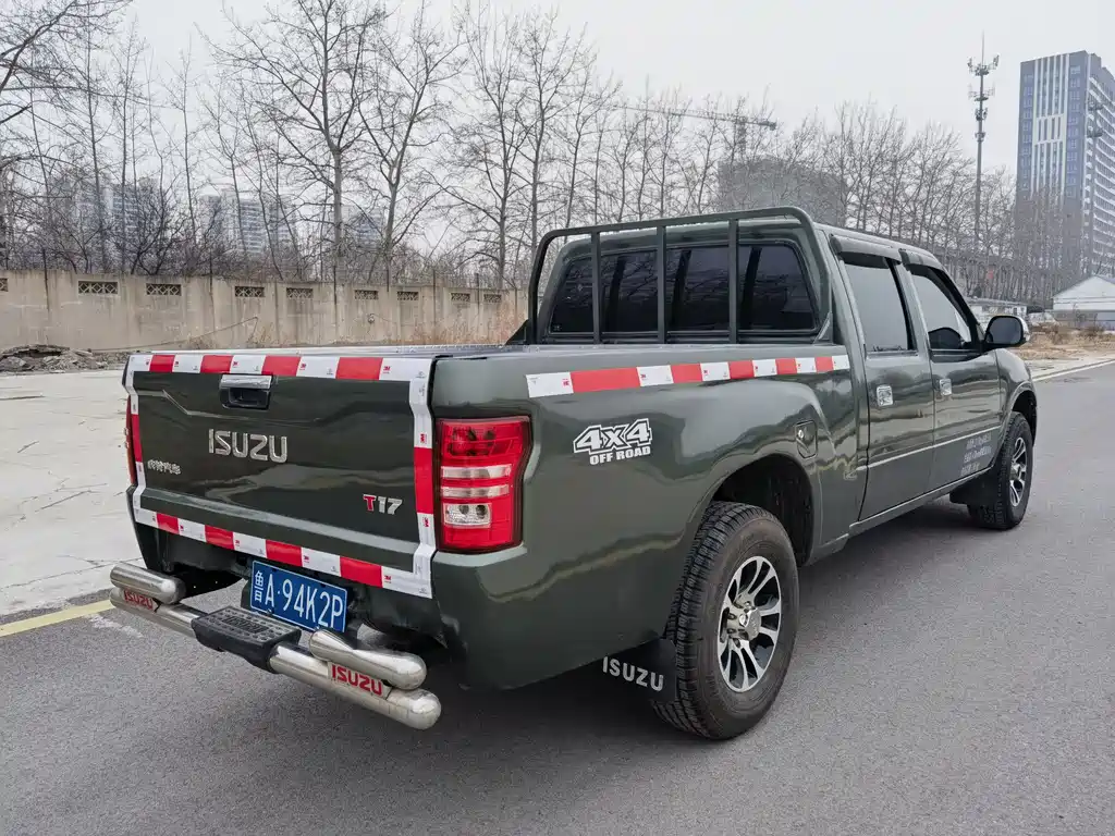 ISUZU PICKUP