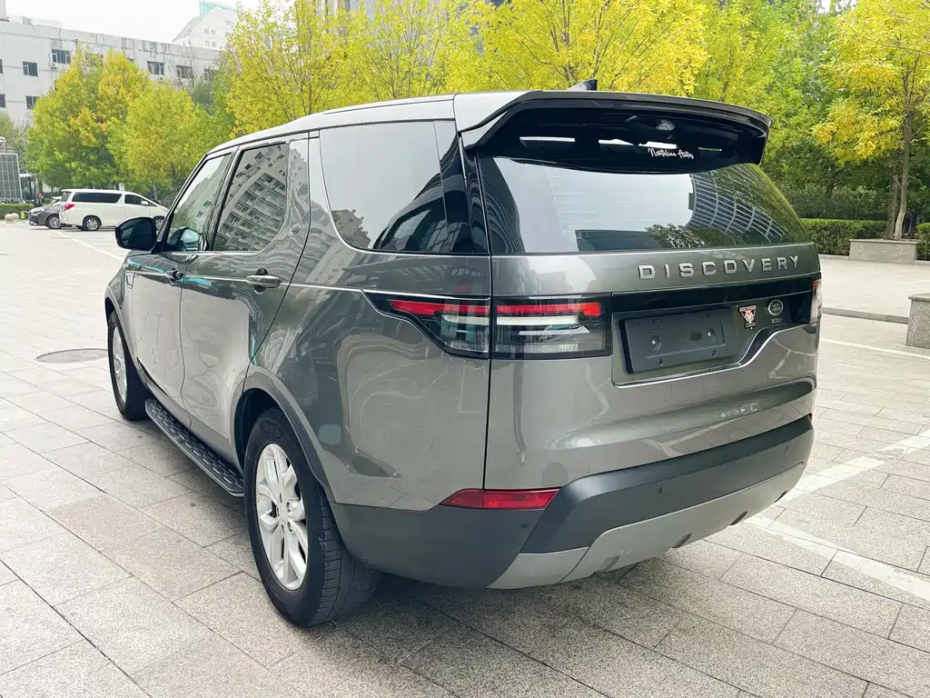 Land Rover Discovery — миниатюра 3