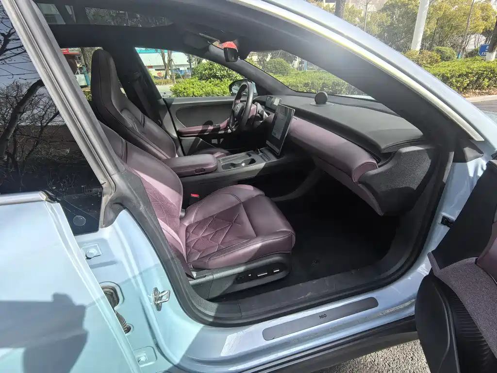 NIO NIO ET5