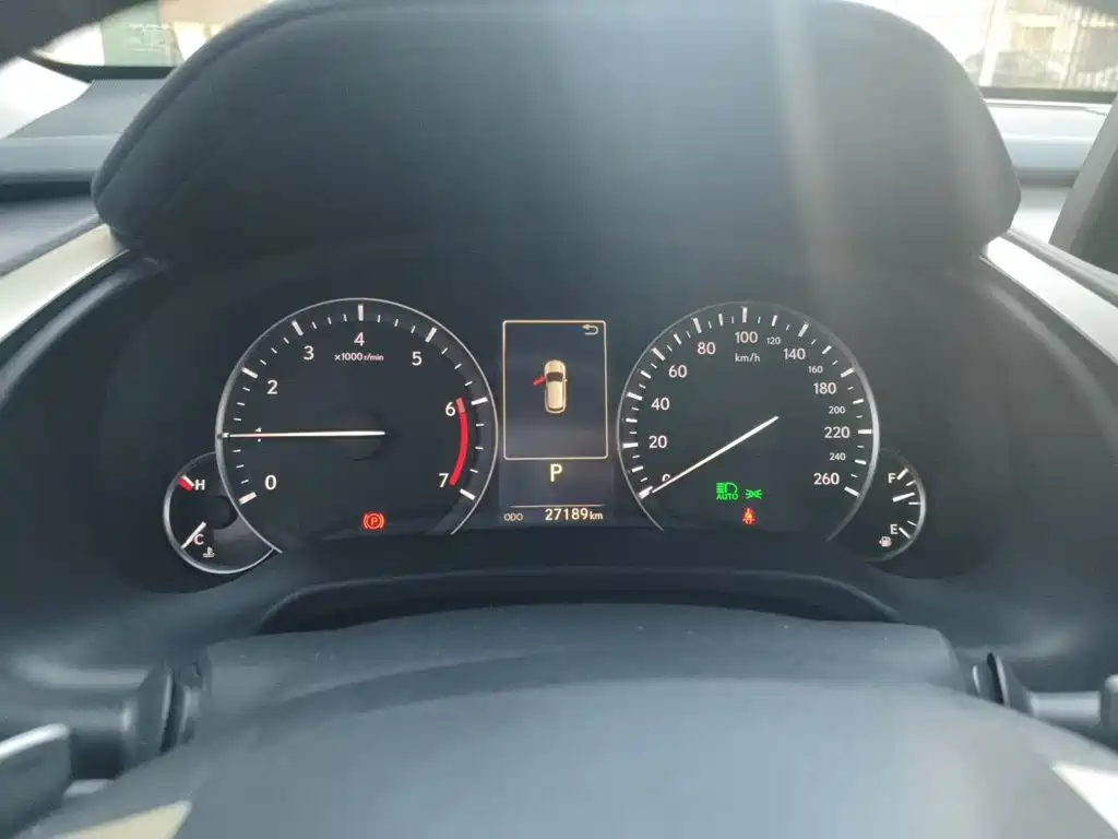 Lexus RX — миниатюра 12