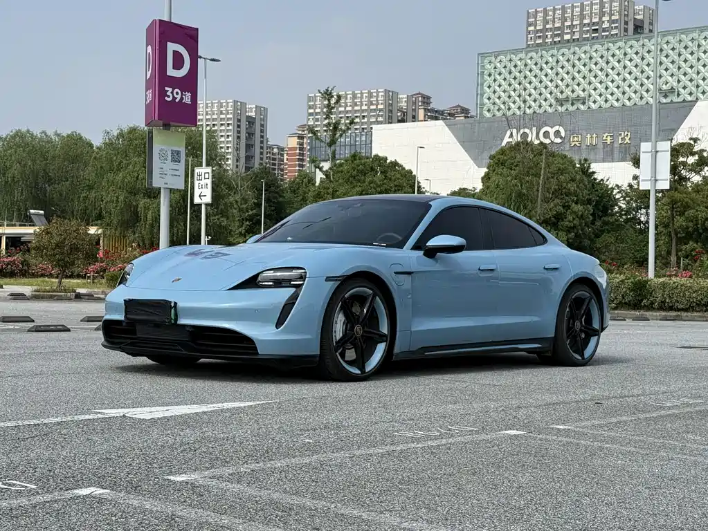 Porsche Taycan 2022 Taycan