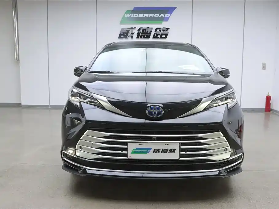 Toyota Sienna 2021 2.5L