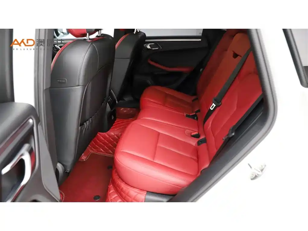 Porsche Macan — миниатюра 7