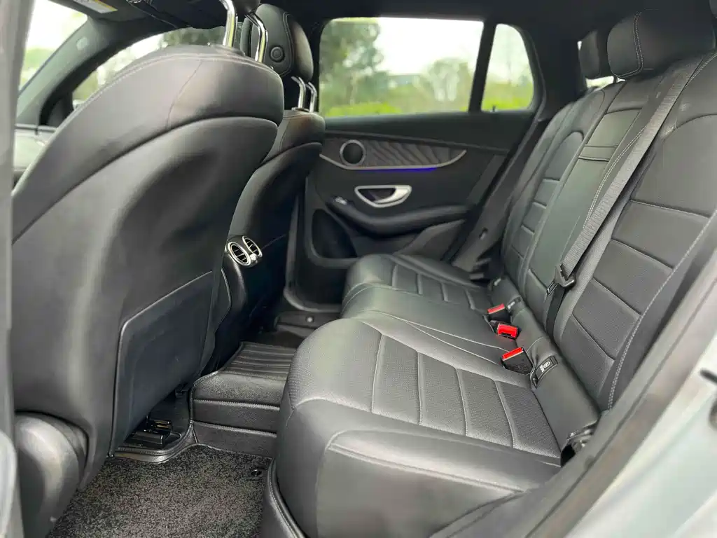 Mercedes-Benz EQC - фото 4