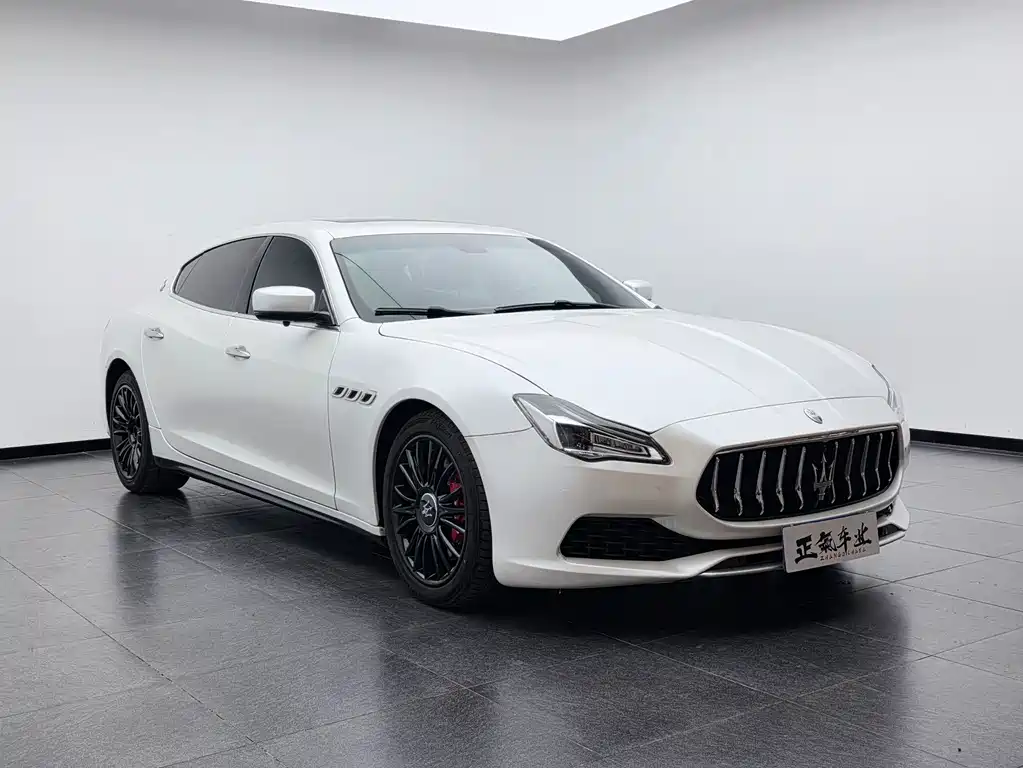 Maserati Quattroporte — миниатюра 9