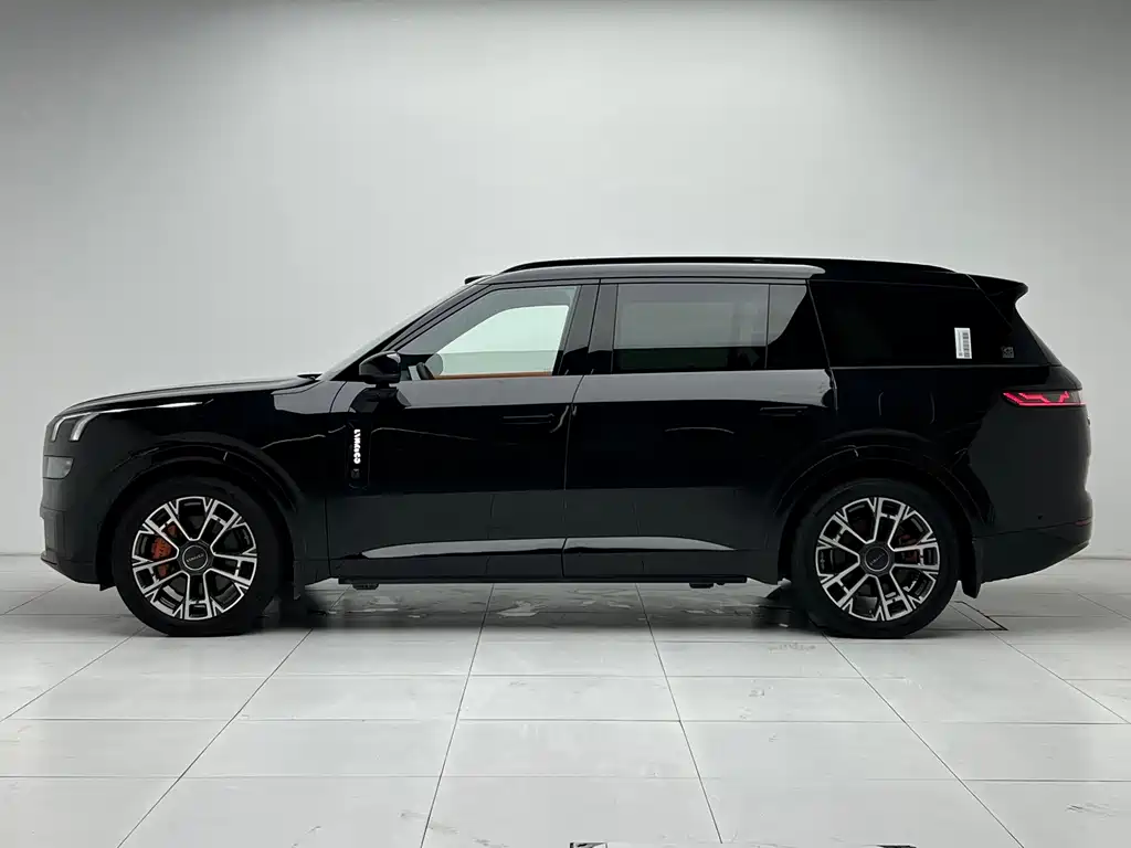 Lynk & Co 900 — миниатюра 24