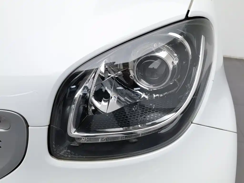 smart Smart Fortwo — миниатюра 7