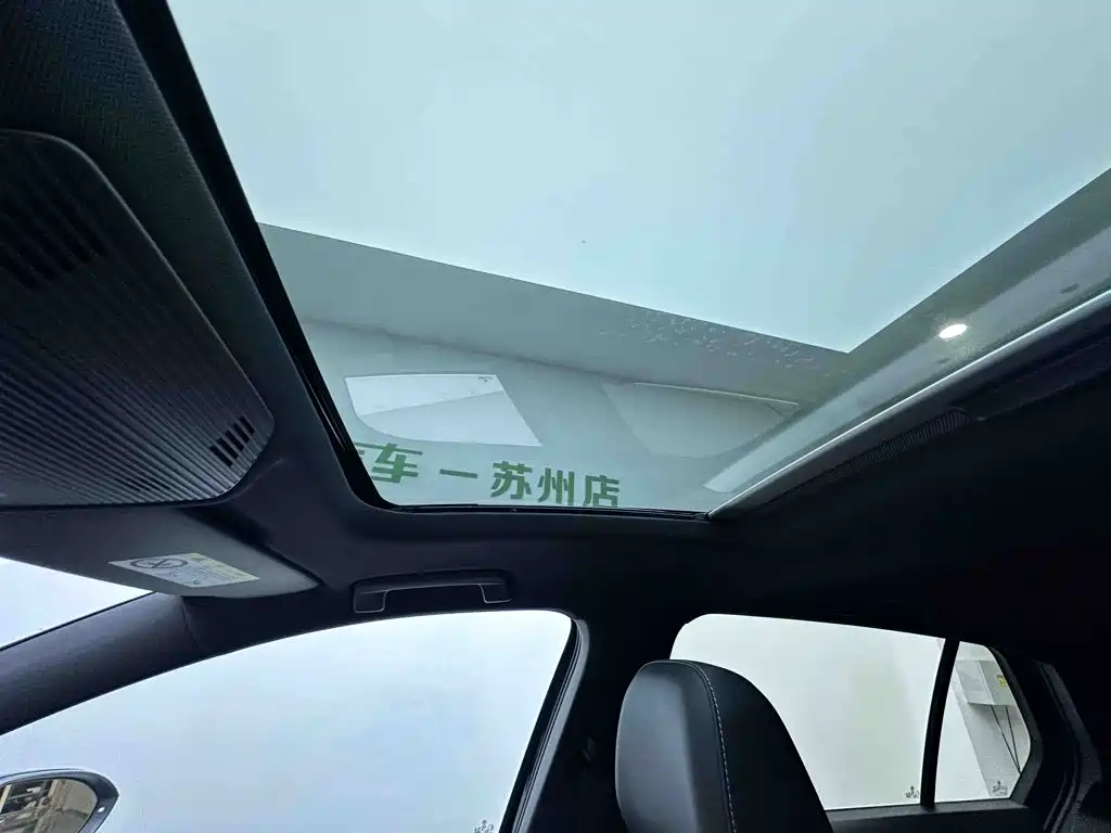 Volkswagen Golf — миниатюра 16