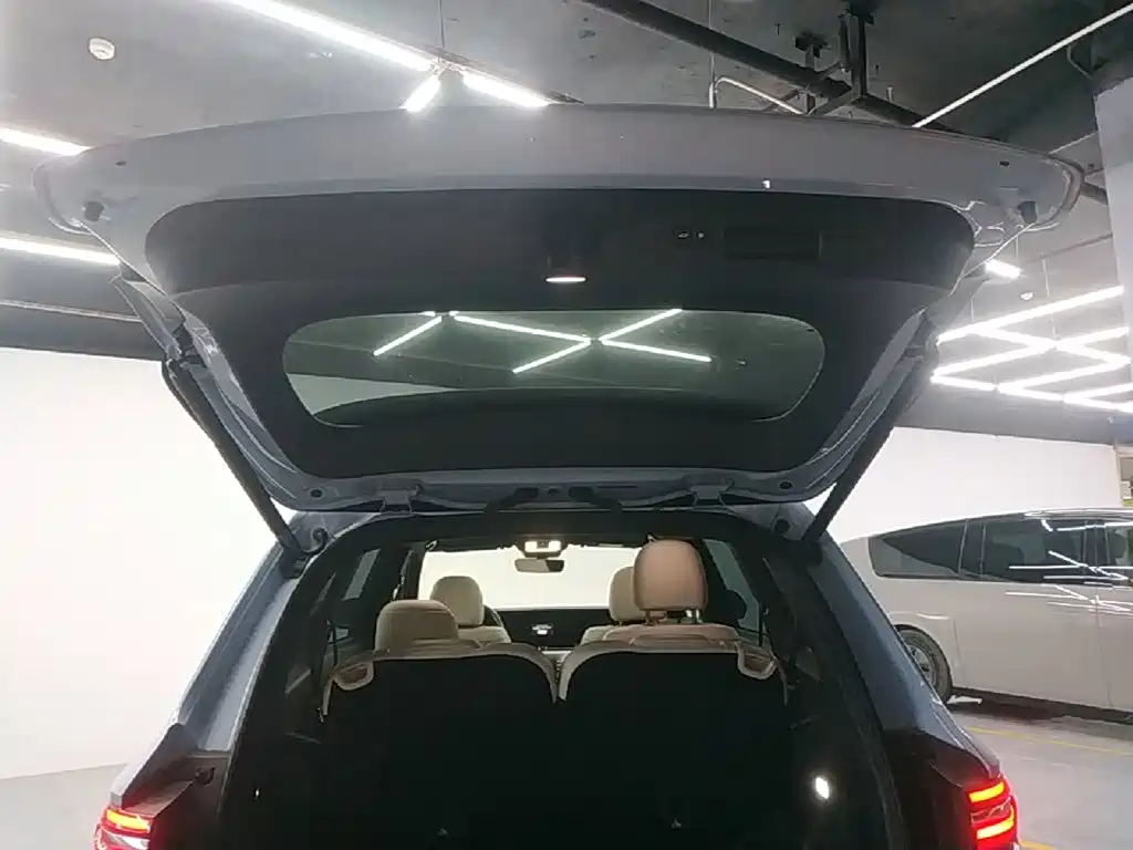 Li Auto Li ONE — миниатюра 19