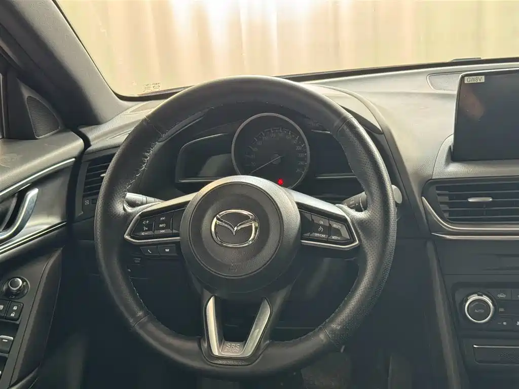 MAZDA CX 4