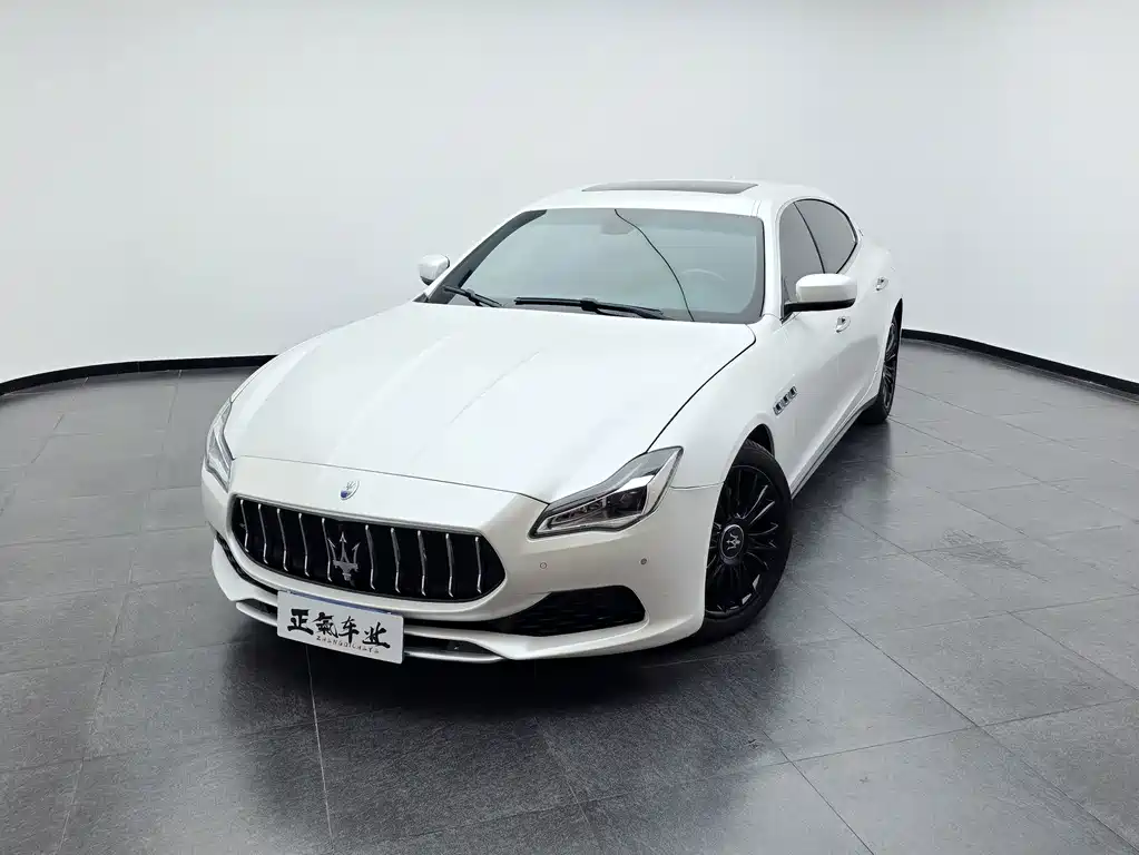 Maserati Quattroporte