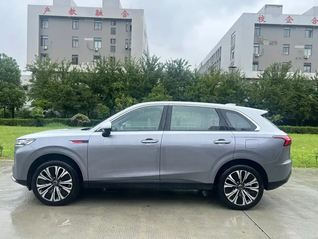 Hongqi Красный флаг HS6 PHEV — миниатюра 3
