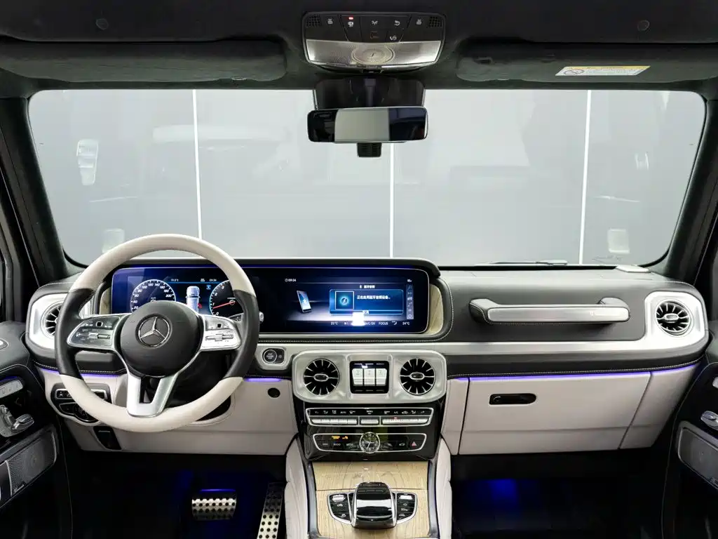 Mercedes-Benz G-Class — миниатюра 13