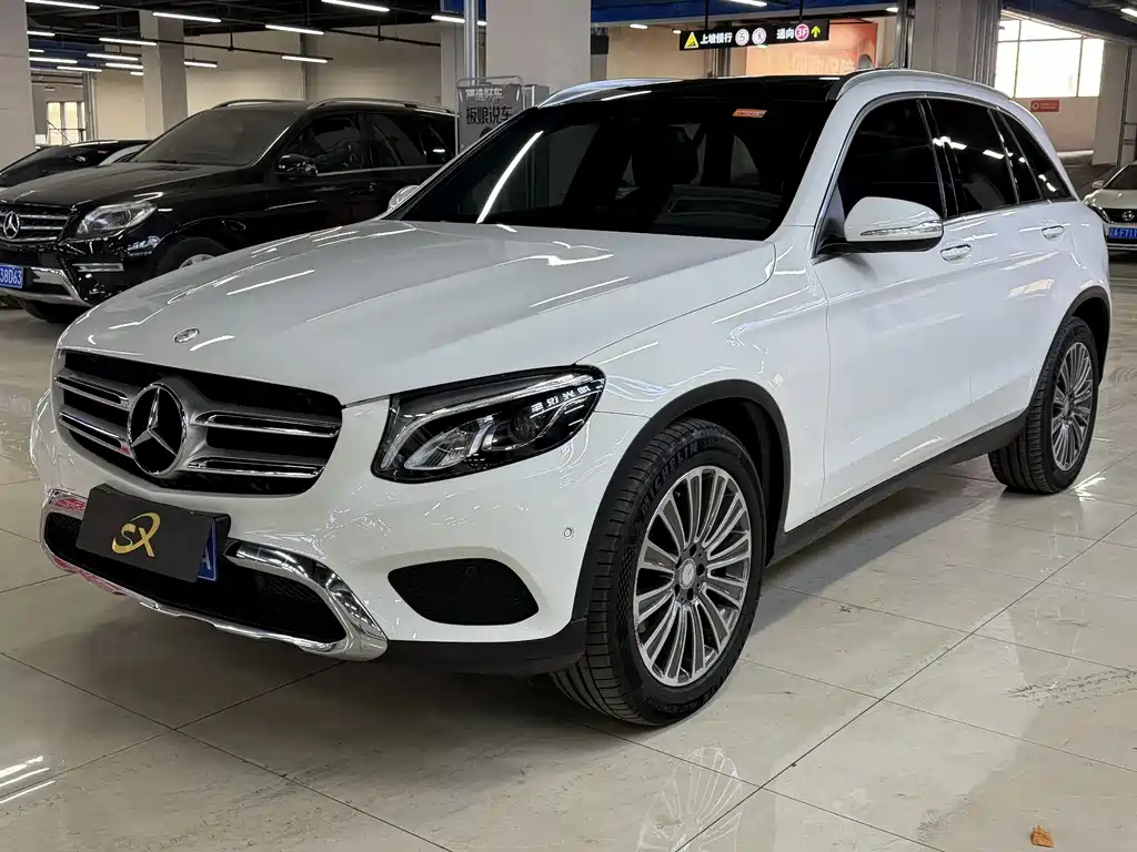 MERCEDES-BENZ GLC