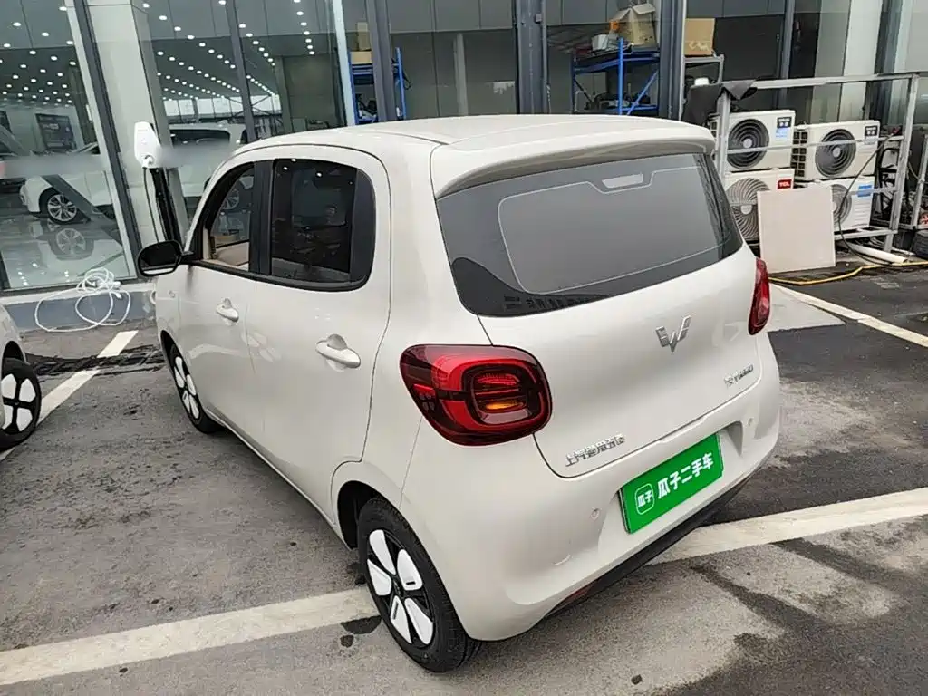 Wuling MINIEV — миниатюра 5