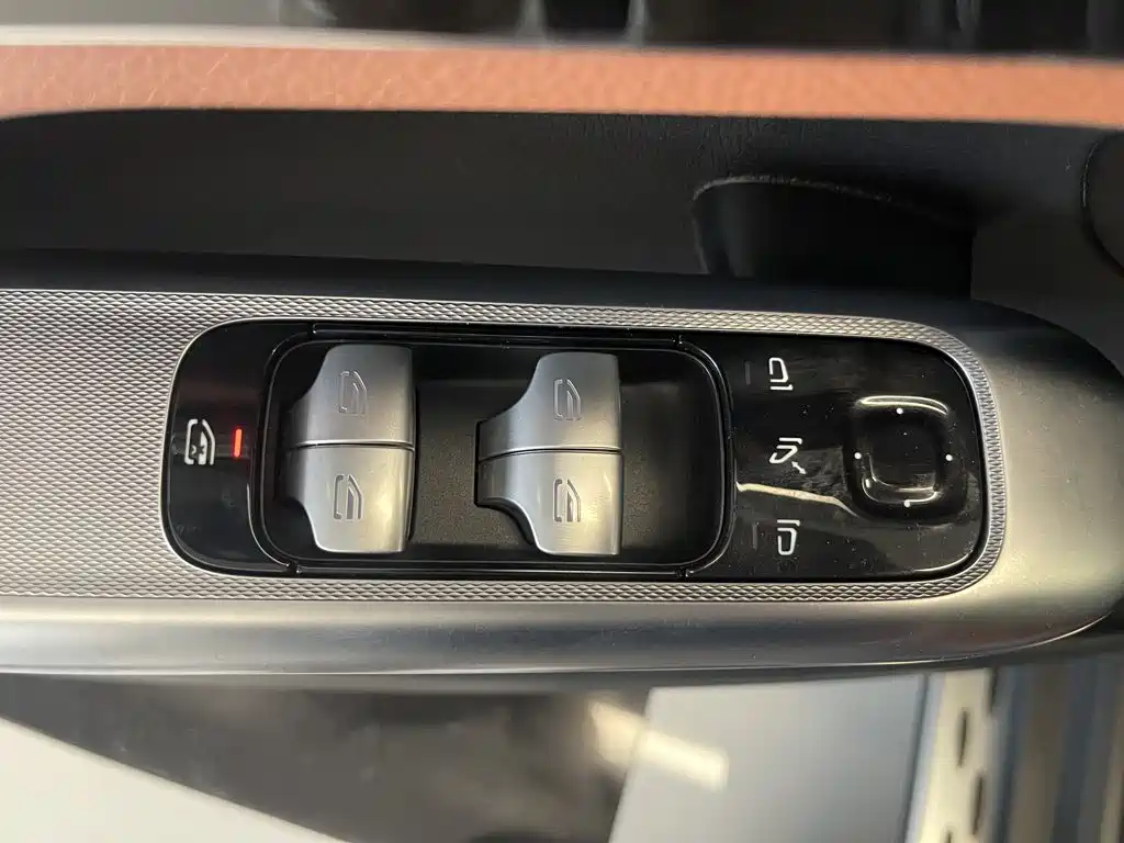 Mercedes-Benz GLC — миниатюра 25
