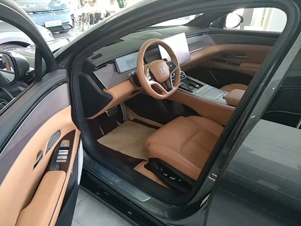 BYD Хань Ли — миниатюра 15