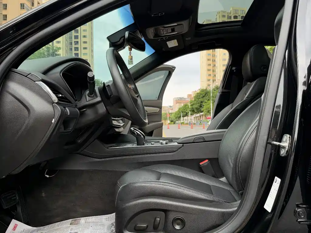 Cadillac CT5 — миниатюра 18