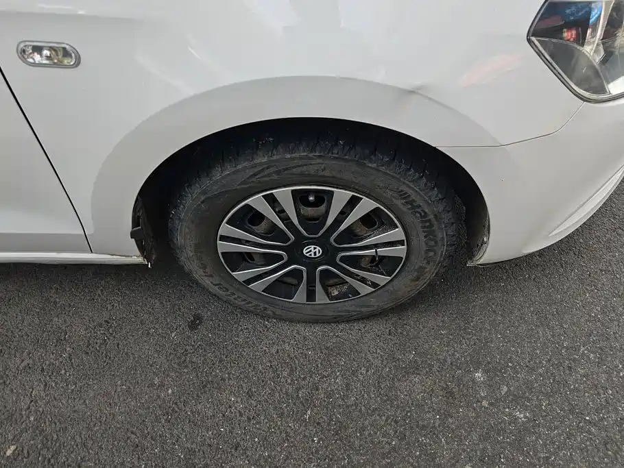 Volkswagen Jetta — миниатюра 6