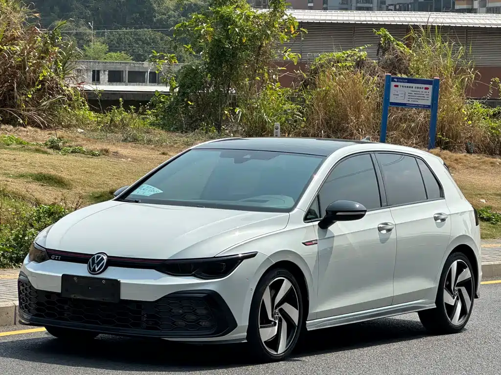 Volkswagen Golf GTI 2022