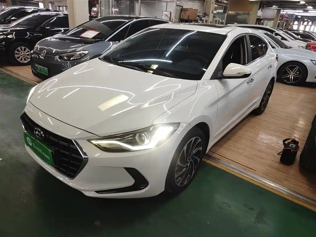 Hyundai Elantra 2020