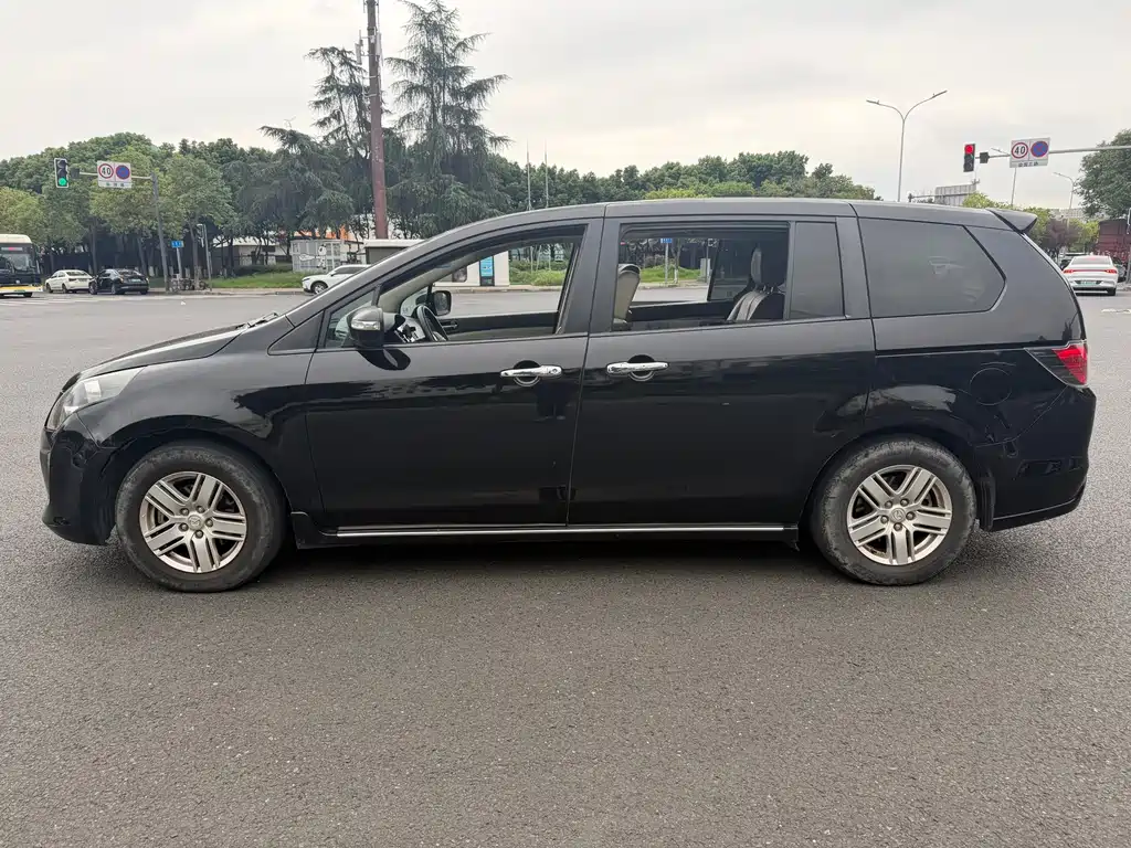 Mazda 8 — миниатюра 7