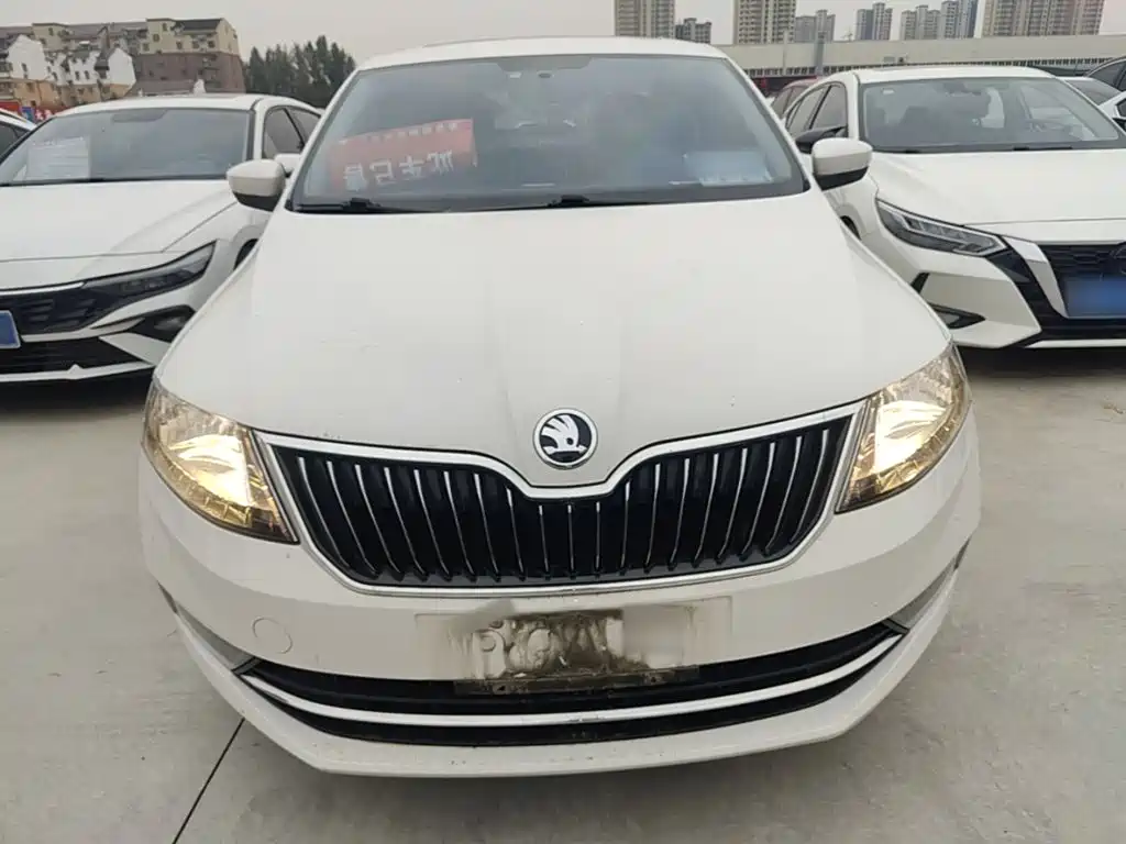 Skoda Rapid — миниатюра 3