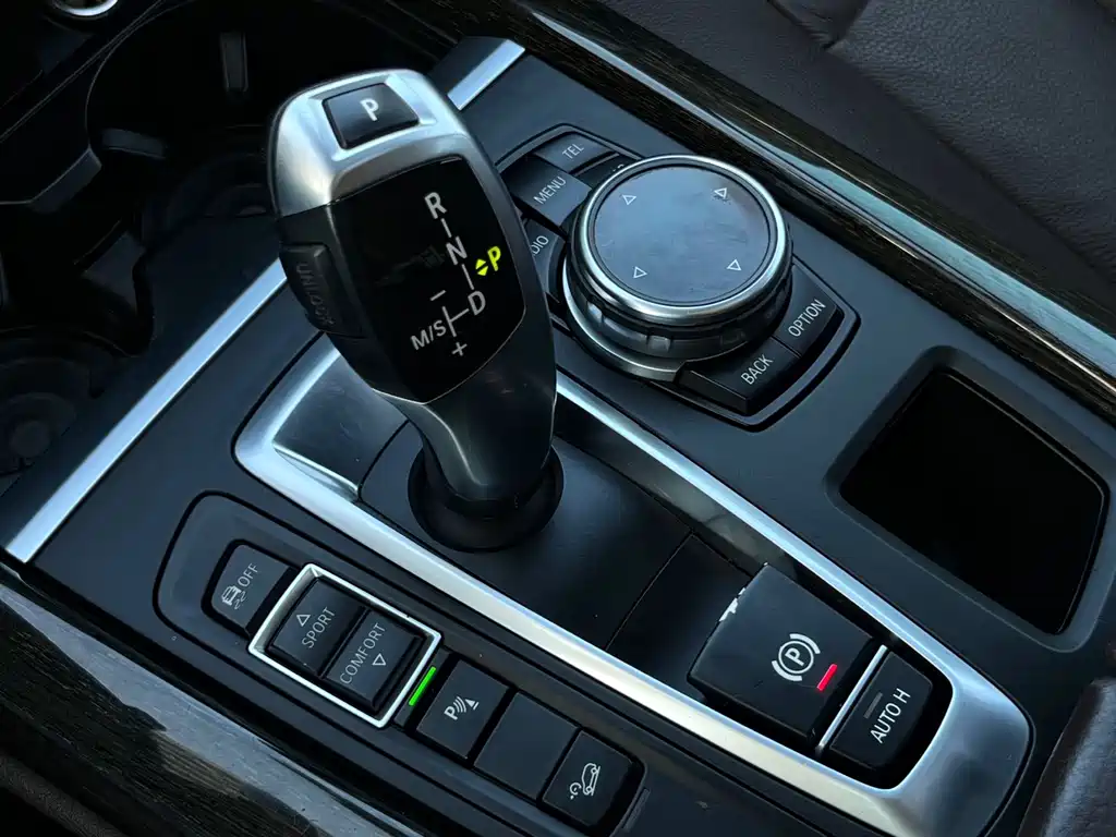 BMW X5 (Import) — миниатюра 16
