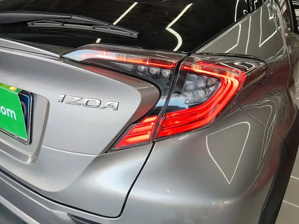 Toyota IZOA — миниатюра 8