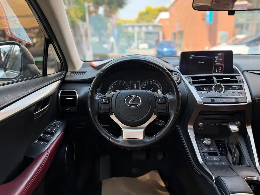 Lexus NX — миниатюра 9