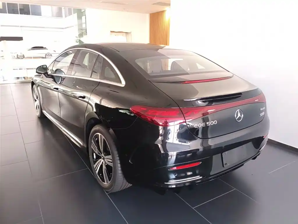 Mercedes-Benz EQE 2025 500 4MATIC