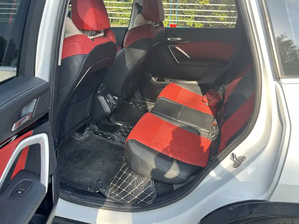 BMW iX1 — миниатюра 10