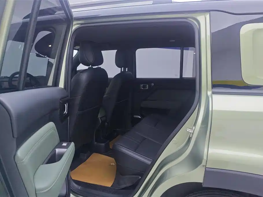 BAOJUN YUE ALSO PLUS