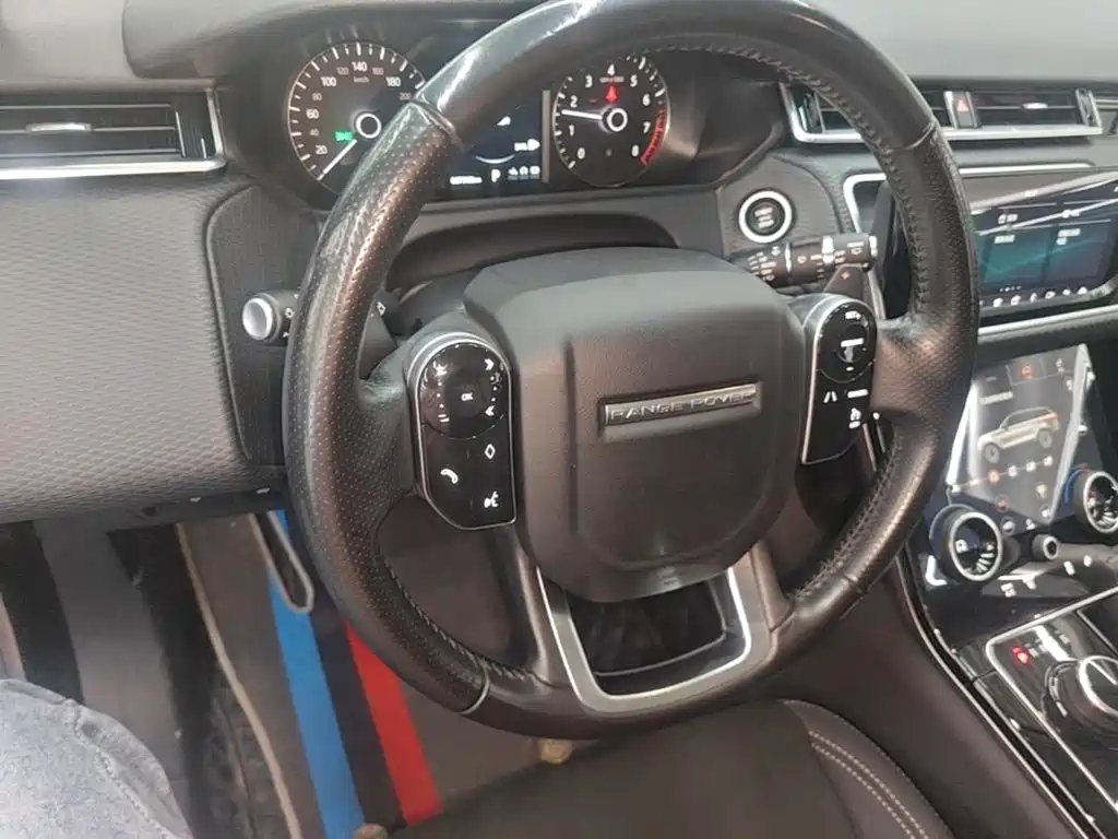 Land Rover Velar — миниатюра 11