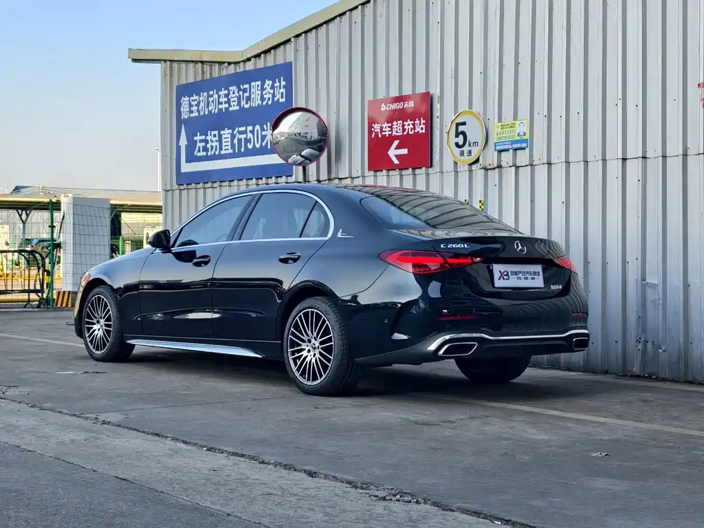 Mercedes-Benz C-Class — миниатюра 5