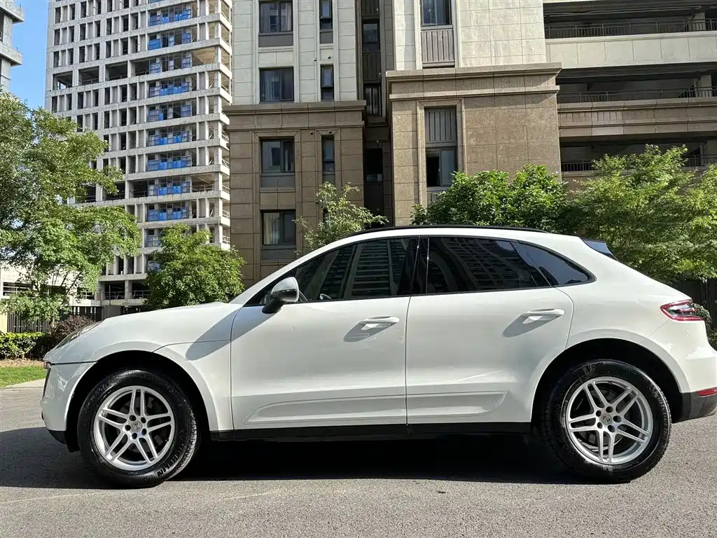 Porsche Macan 2016 Macan 2.0T