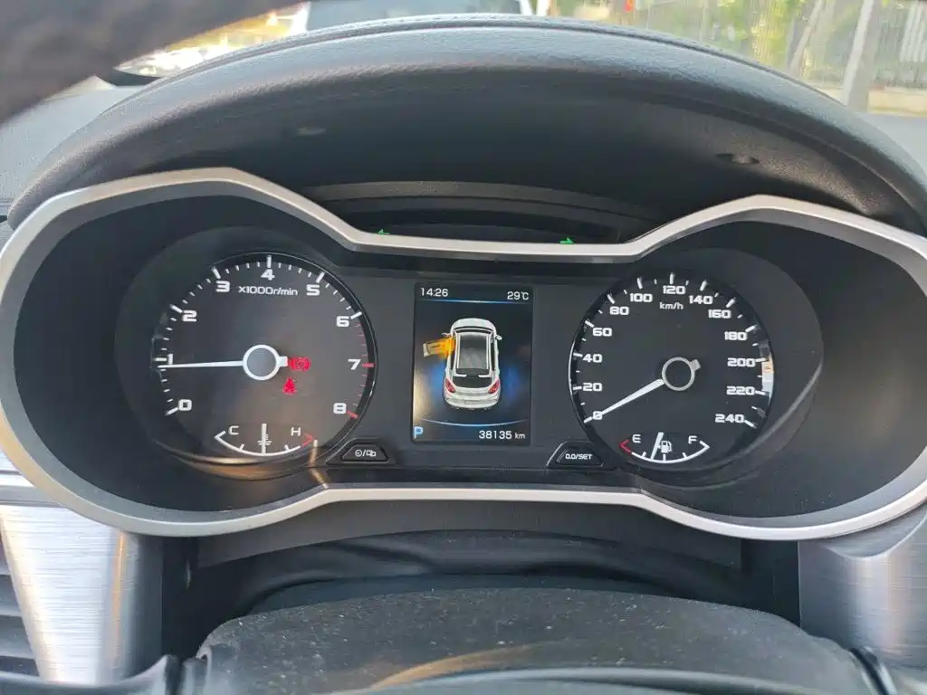 Geely Emgrand GS — миниатюра 12