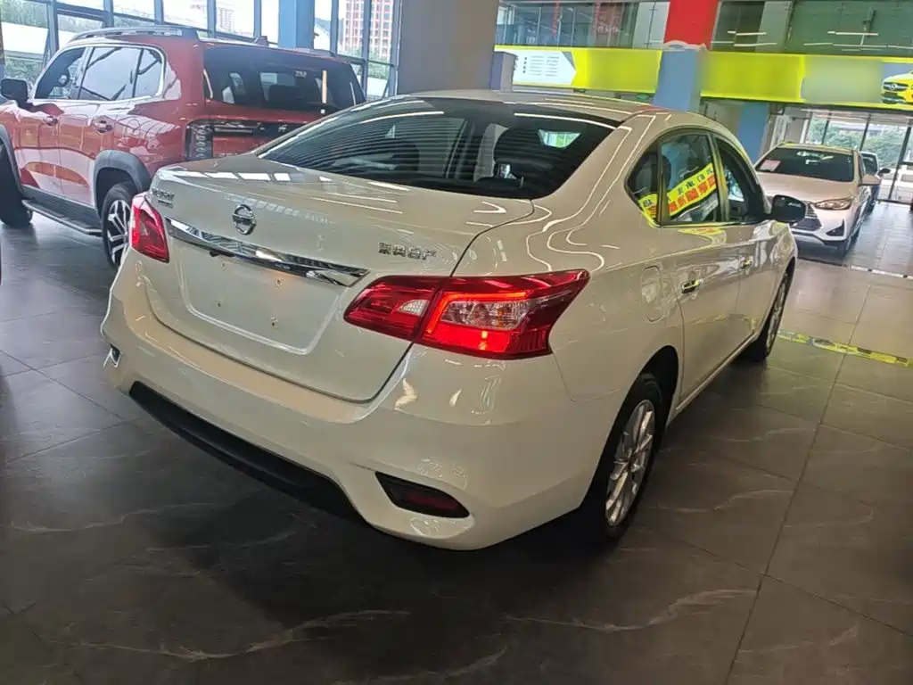 Nissan Sylphy — миниатюра 7