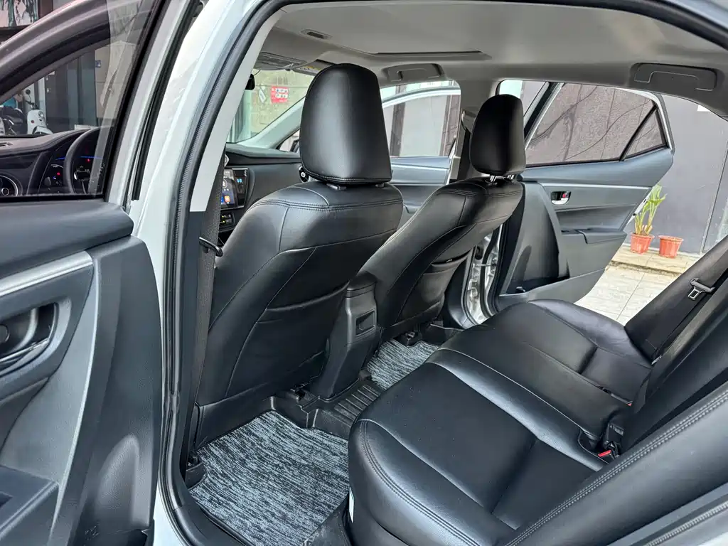 TOYOTA COROLLA DUAL ENGINE E+