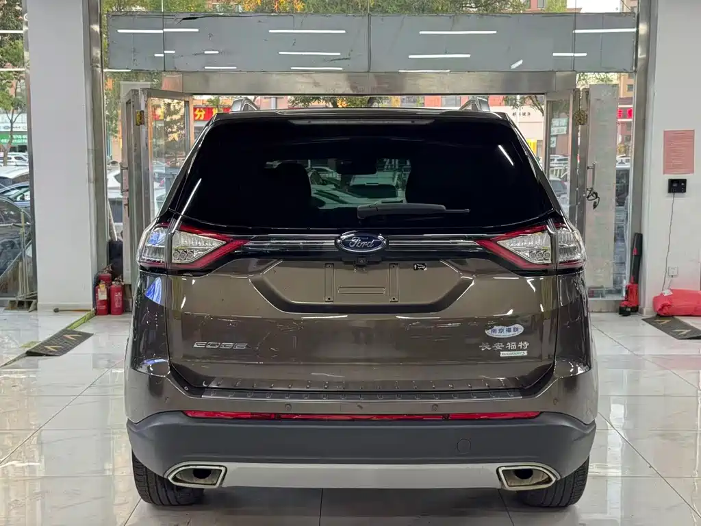 Ford Edge — миниатюра 4